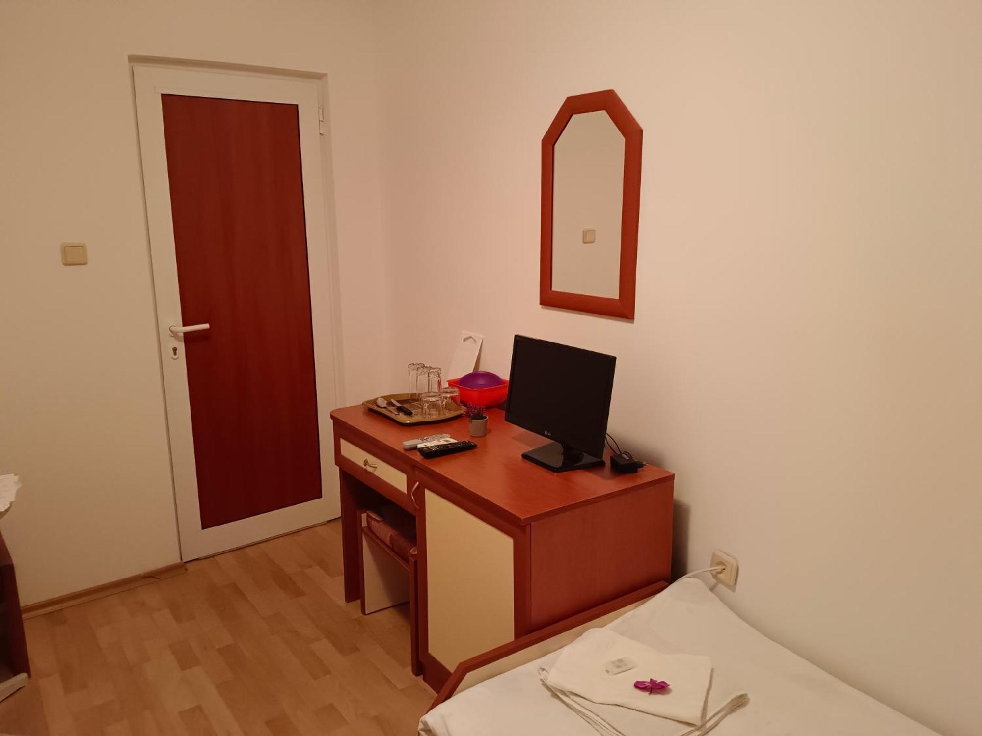 Стаи За Гости Ники Nesebar Exterior foto