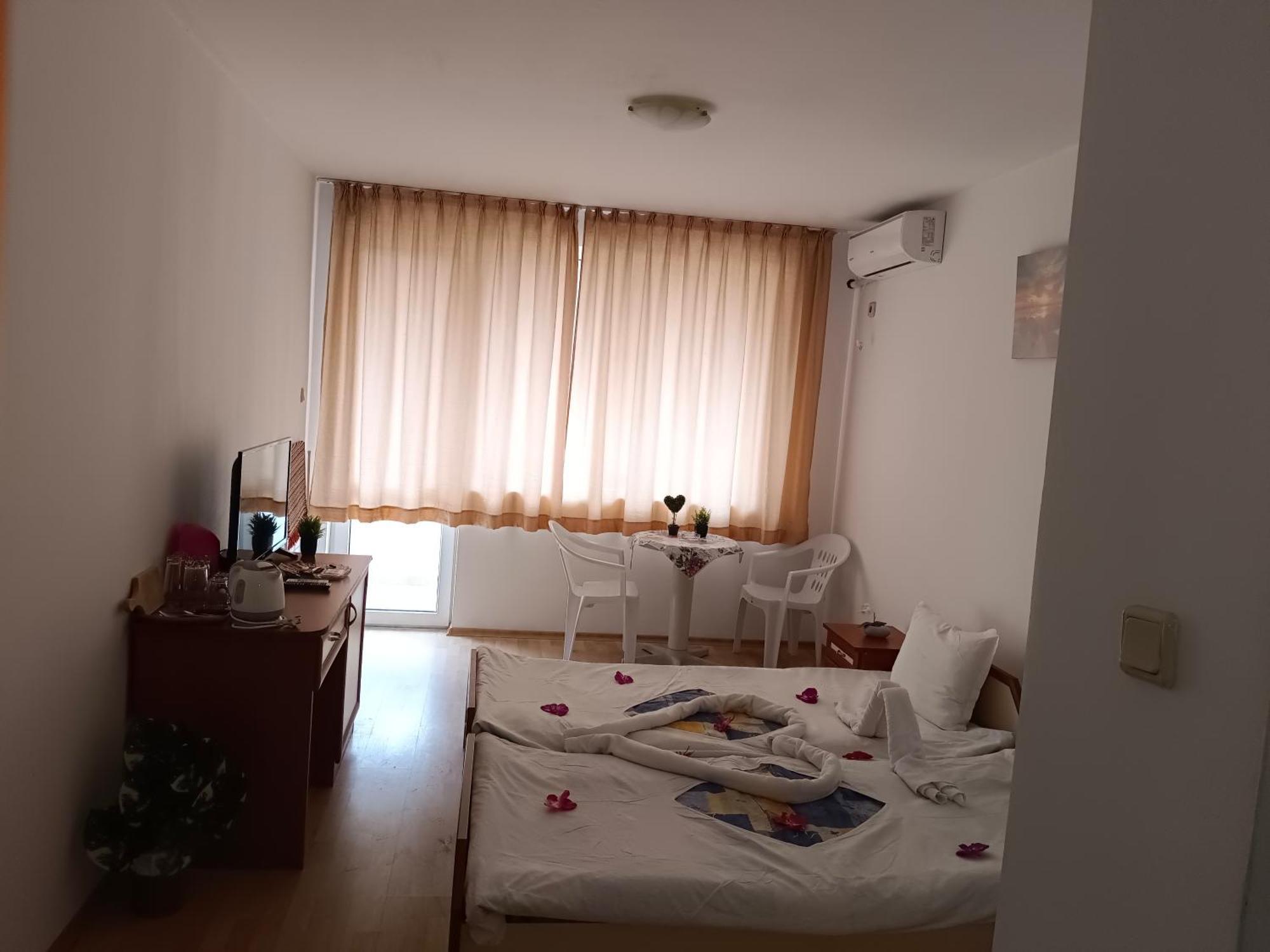 Стаи За Гости Ники Nesebar Exterior foto